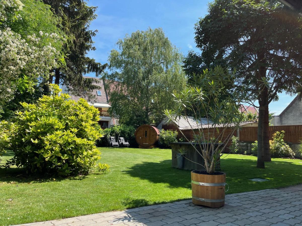 Abigel Vendeghaz Keszthely Villa Exterior foto